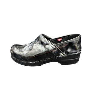 Sanita Slip-Resistant Women's Clogs Marble Black Leather Nursing Shoes Size 39